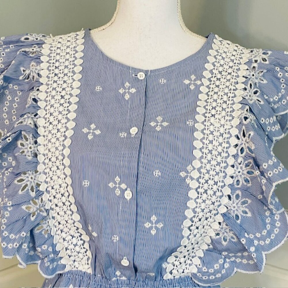 BB Dakota NWT Ruffled Embroidered Eyelet Blue & White Dress Medium - Picture 5 of 11